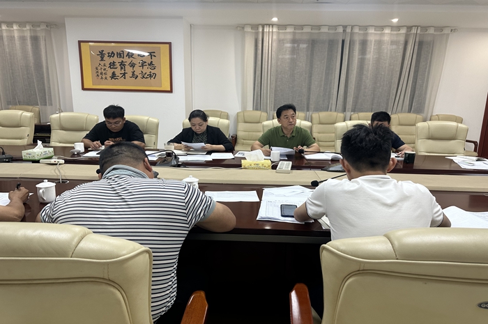 规划建设办公室主任李伟作检查情况通报.jpg